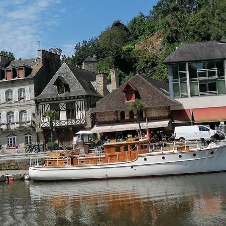 La Tocade Del Arte - Dinan Bed & Breakfast Lanvallay Dış mekan fotoğraf