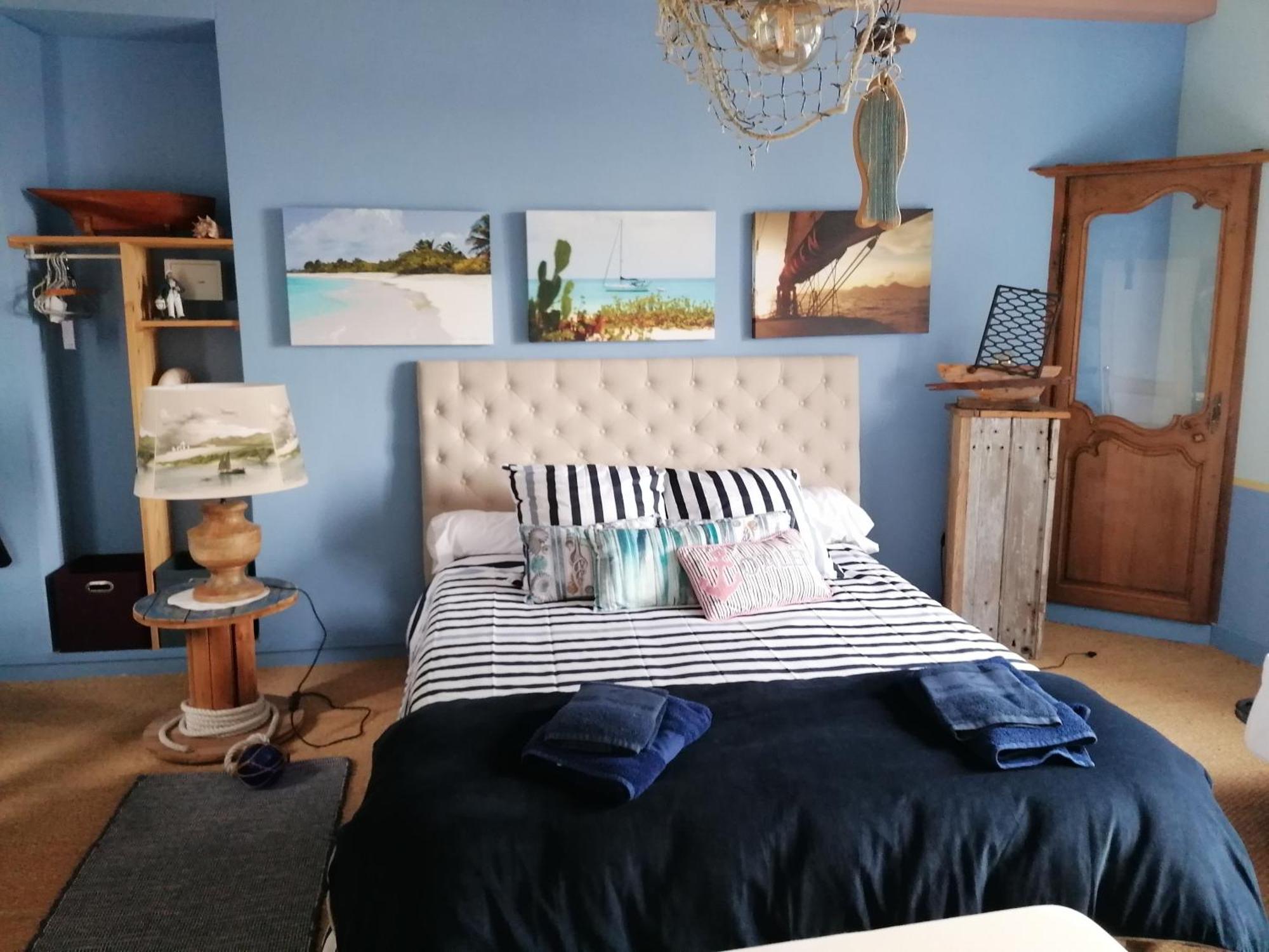 La Tocade Del Arte - Dinan Bed & Breakfast Lanvallay Oda fotoğraf