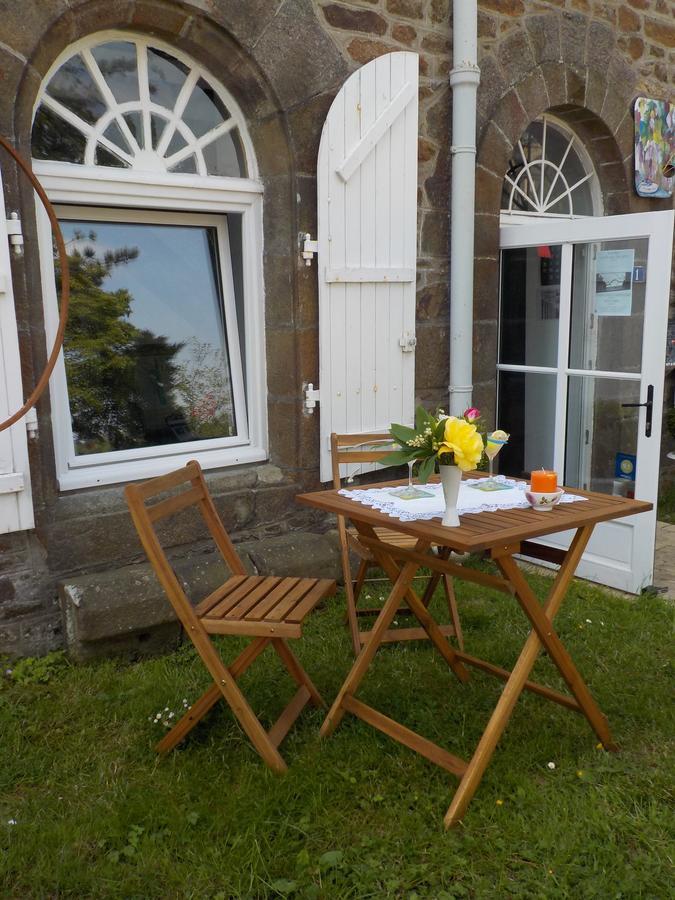 La Tocade Del Arte - Dinan Bed & Breakfast Lanvallay Dış mekan fotoğraf